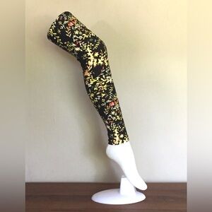 Black and Yellow Floral Leggings
